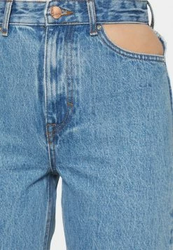 ONLY Petite ONLCAMILLE - Flared Jeans - Light Blue Denim -ONLY Petite store f425f72b467140748b68b348879070dc