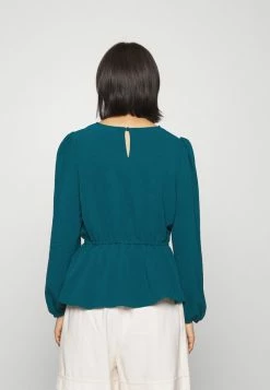 ONLY Petite ONLMETTE O NECK - Blouse - Deep Teal -ONLY Petite store f4f0dc9666ed4a649736188bb88af5ca