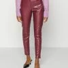 ONLY Petite ONLJESSIE FAUXLEATHER ZIP PANT - Trousers - Windsor Wine -ONLY Petite store f542afe1722344259a5ec471a6cb438e