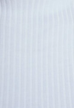 ONLY Petite ONLEMMA HIGHNECK - Print T-shirt - Halogen Blue -ONLY Petite store f628ddcd6b5a467dbc7bb92848bf101e