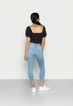 ONLY Petite ONLSHAPE LIFE - Jeans Skinny Fit - Light Blue Denim -ONLY Petite store f9c88a9ab90f4270960610e38552368a
