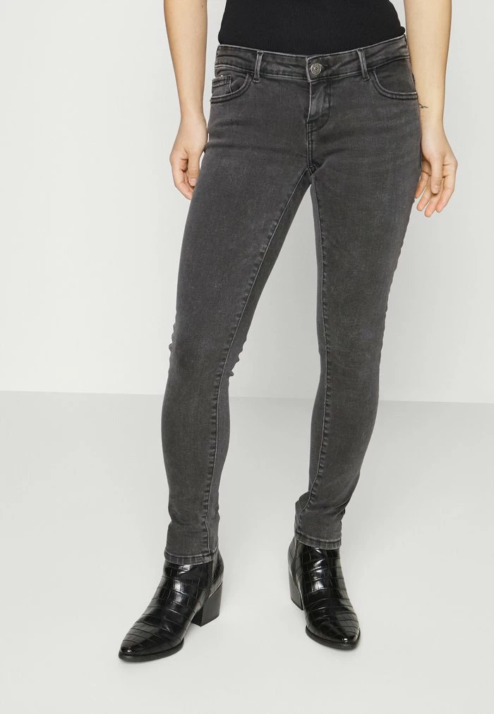 ONLY Petite ONLCORAL LIFE PETIT - Jeans Skinny Fit - Black Denim 3 ONLY Petite ONLCORAL LIFE PETIT - Jeans Skinny Fit - Black Denim