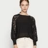 ONLY Petite ONLFLORA - Jumper - Black -ONLY Petite store fee306948fe34dee93324b45d2726ce1