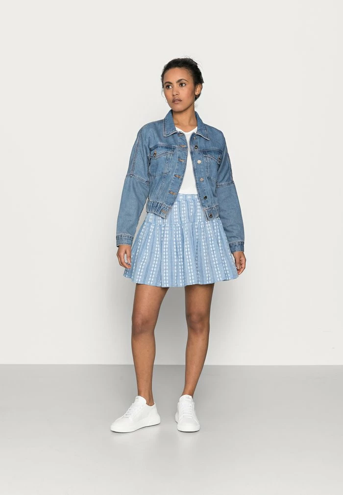 ONLY Petite ONLVIC SOLID - Basic T-shirt - Cloud Dancer 4 ONLY Petite ONLVIC SOLID - Basic T-shirt - Cloud Dancer - Image 2