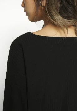 ONLY Petite ONLNELLA BOXY - Jumper - Black 13 ONLY Petite ONLNELLA BOXY - Jumper - Black -ONLY Petite store ff5a0e68da37429cb1e3da93b5aab0ad
